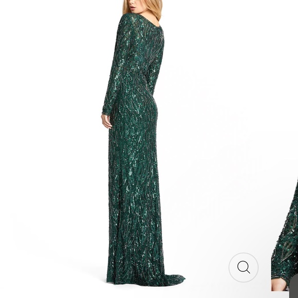 Mac Duggal NWT Forest Green 18 Long Sleeve Beaded V Neck Gown NWT Train - Picture 2 of 10